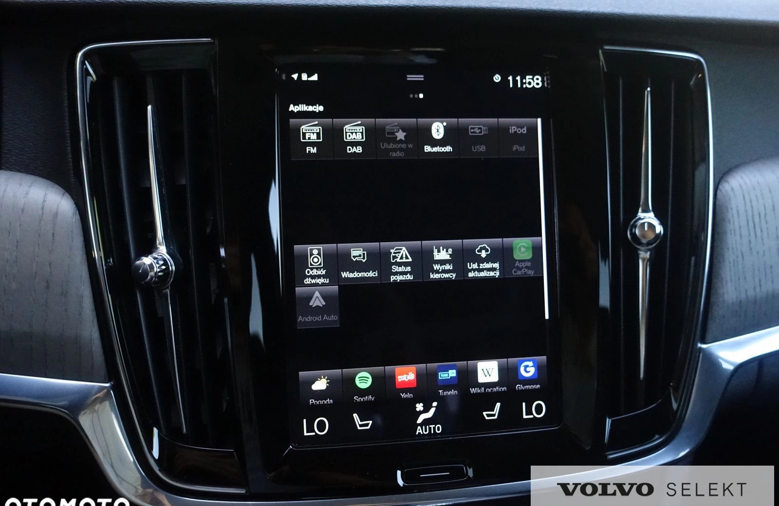 Volvo V90 Cross Country cena 168900 przebieg: 141575, rok produkcji 2021 z Radomsko małe 667